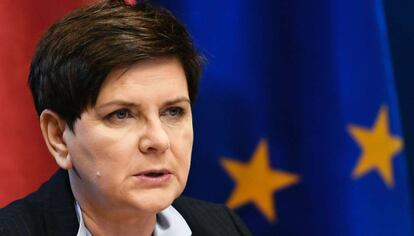 A primeira-ministra polonesa, Beata Szydlo, durante uma coletiva de imprensa nesta sexta-feira em Bruxelas