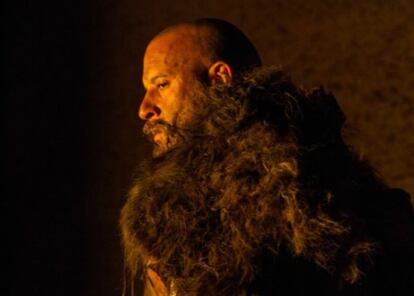 Vin Diesel caracterizado como cazabrujas en 'The last witch hunter'.