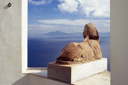Vistas sobre el golfo de Nápoles desde la Villa San Michele, morada del médico sueco Axel Munthe en Capri.