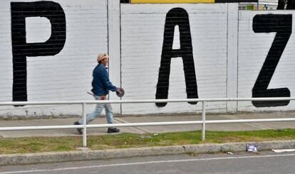 Un grafiti en Bogot&aacute; este mi&eacute;rcoles.