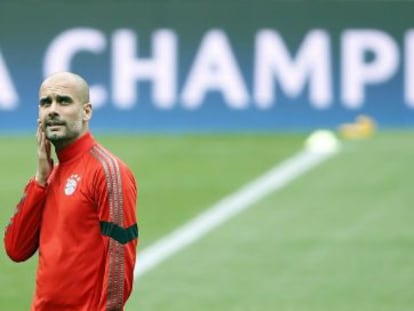 Guardiola, durante el entrenamiento del Bayern en el Camp Nou.