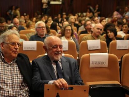 Santos Juli&aacute; y Carlos Garc&iacute;a Gual, este mi&eacute;rcoles antes de la inauguraci&oacute;n del congreso sobre ensayos de la Fundaci&oacute;n Caballero Bonald en Jerez.