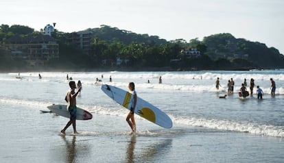 Surfistas en Sayulita. 