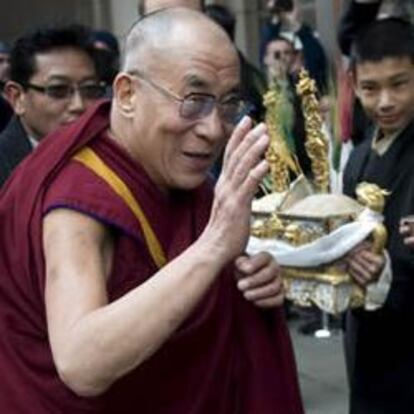 El Dalai Lama a su llegada a Washington para reunirse con Barack Obama