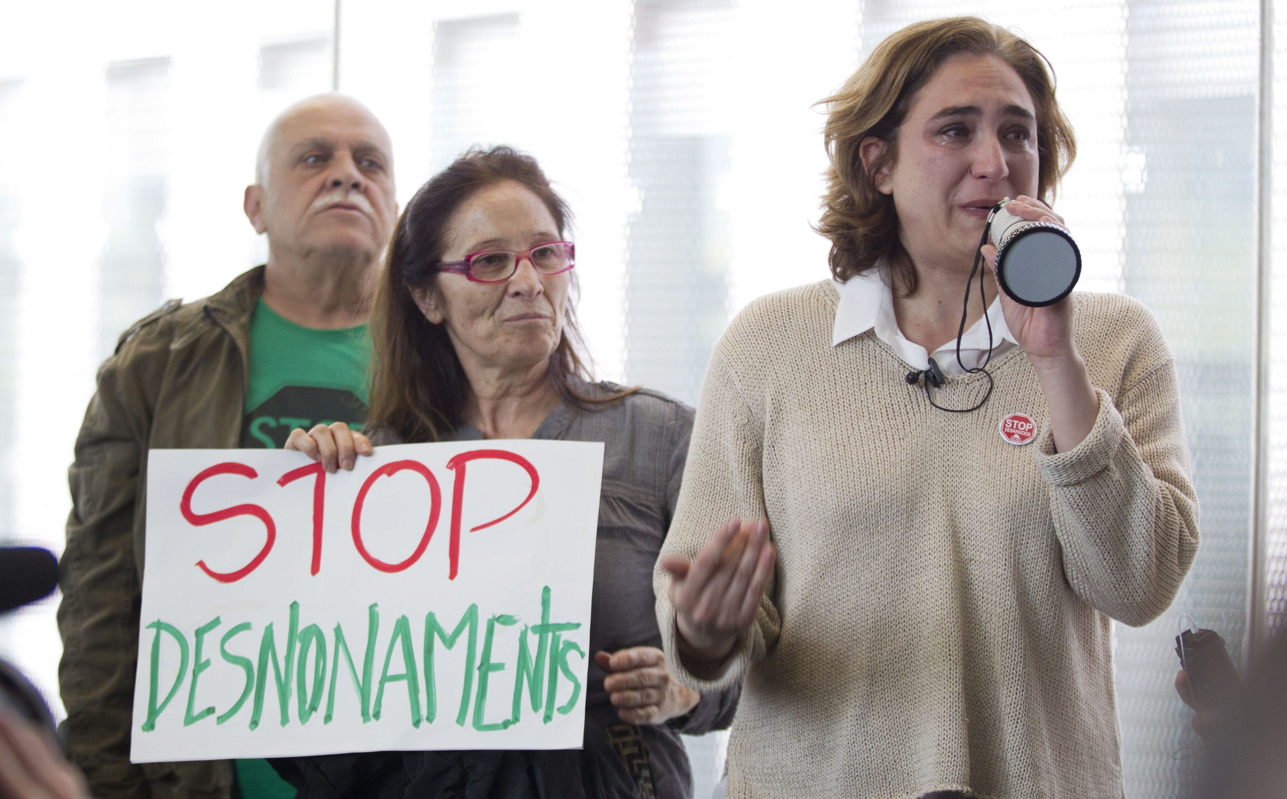 La trayectoria política de Ada Colau desde la PAH hasta la alcaldía de Barcelona, en imágenes