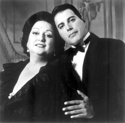 Montserrat Caballé i Freddie Mercury, el 1999.