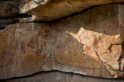 Pinturas rupestres de Pe&ntilde;a Escrita, del segundo milenio antes de Cristo, en Fuencaliente, Sierra Morena.