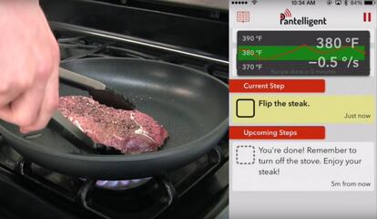 <p>Esta sartén inteligente que incorpora sensores de temperatura es el utensilio perfecto para cocinar cada alimento en su punto. Está conectada a una aplicación -compatible con móviles y tablets de iOS y Android- que monitoriza la temperatura y va indicando cada paso: echar el aceite, colocar el filete, darle la vuelta, añadir especias o salsas... Y se puede usar tanto en vitrocerámicas como en cocinas de gas.</p><p>Cuesta 120 euros y se puede adquirir a través de su página web.</p>