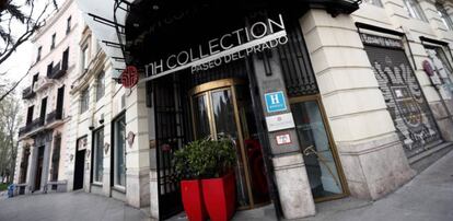 Entrada del hotel NH Collection Paseo del Prado en Madrid