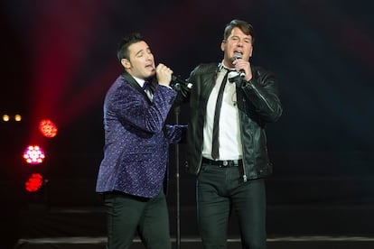 Andy y Lucas durante la gala de premios Radiolé de 2016.