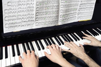 Piano student Nahuel Hagelstrom, 15, has dazzled British pianist James Rhodes who is now teaching him a few tricks of the trade.