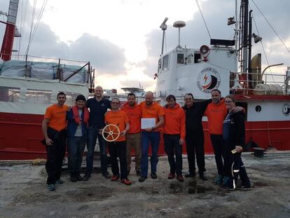 Tripulación del barco a las órdenes del capitán Pere Palacio.