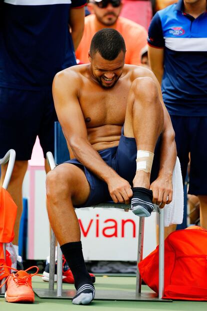 Jo-Wilfried Tsonga durante su partido contra el finlandés Jarkko Nieminen.