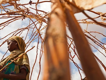 Una mujer refugiada, en el campo de Dadaab, en Kenia