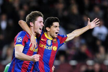 Fontás y Bartra celebran el primer gol del Barcelona