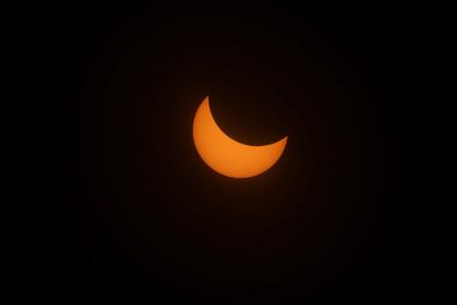 Um registro do eclipse solar em Depoe Bay, no Oregon.