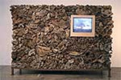'Fire and roots', obra de James Darling, en la galería australiana Paul Greenaway.