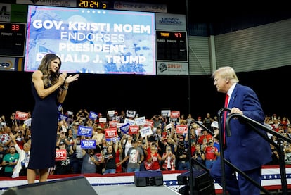 South Dakota Governor Kristi Noem welcomes former U.S. President and Republican presidential candidate Donald Trump before he speaks at a South Dakota Republican party rally in Rapid City, South Dakota, U.S. September 8, 2023.