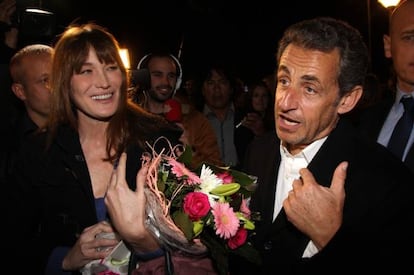 Nicolas Sarkozy y Carla Bruni a la salida del concierto de la cantante el pasado 17 de enero.