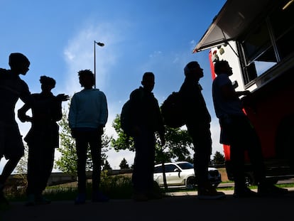 Inmigrantes venezolanos procesamiento de migratorio en Denver Colorado