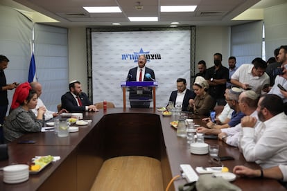 El ministro de Seguridad Nacional, el ultra Itamar Ben Gvir, interviene en la comisión del Parlamento israelí sobre la pena de muerte, en Jerusalén