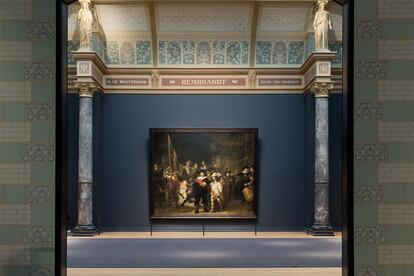 El centro devuelve a su lugar original a la obra maestra de Rembrandt 'La ronda de la noche' (en la imagen).