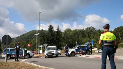 Un control de carretera de los Mossos d&#039;Esquadra en Ripoll.