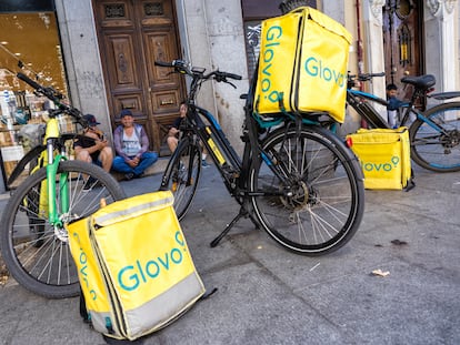 Repartidores de Glovo, el jueves en Madrid.