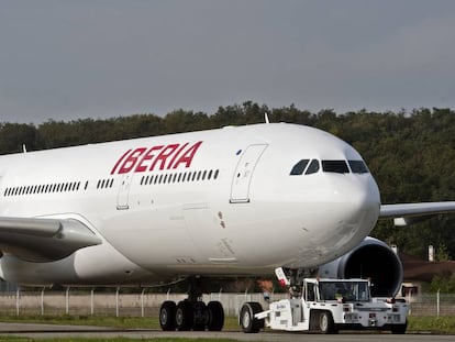 Un avi&oacute;n de Iberia.