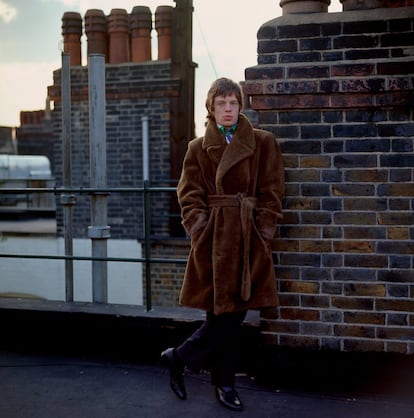 Mick Jagger en la terraza. Harley House. Londres. 1966. © Gered Mankowitz