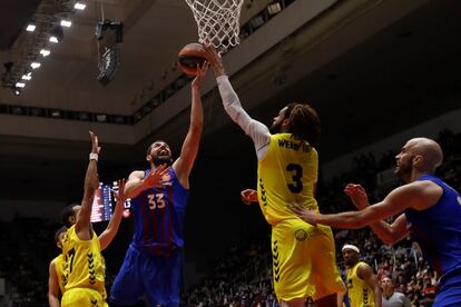 Mirotic lanza ante Webb