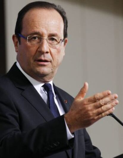 Fran&ccedil;ois Hollande, en rueda de prensa en Bruselas.