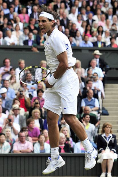 Nadal celebra el punto decisivo en el partido ante el escocés Murray.