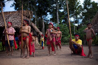 Comunidade Yanomami na fronteira do Brasil com a Venezuela.