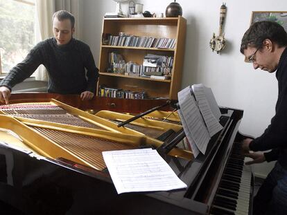 Los músicos Ondrej Adámek e Yves Chauris