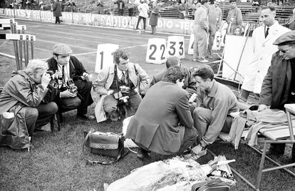 Jazy, tras su última carrera, un 5.000m en el Estadio de Colombes, en 1966.