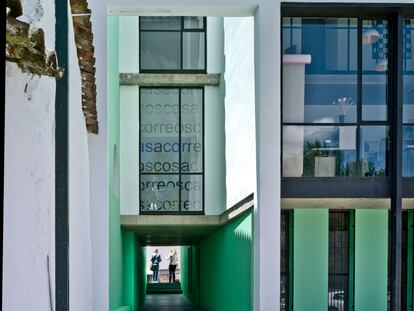 Una biblioteca que ayuda a leer el pueblo