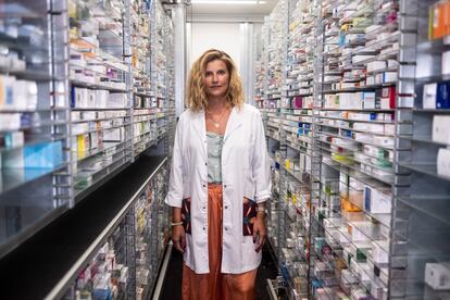 María Esteban Jiménez en la Farmacia Lavapiés, este jueves.