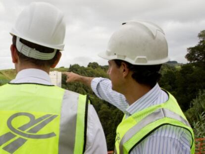 Ingenieros de Ferrovial en Portugal.