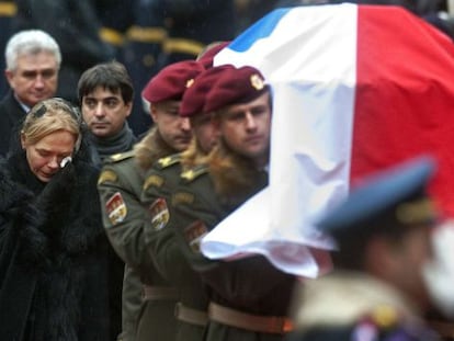 Miles de checos despiden al expresidente Vaclav Havel en Praga.