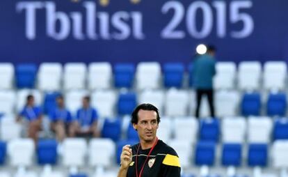 Unai Emery, en Tblisi, durante el último entrenamiento previo a la final