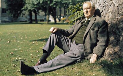 El escritor J R R Tolkien