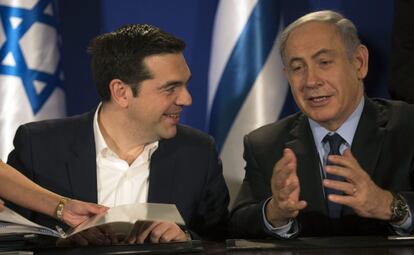 Tsipras, primer ministro griego, y Netanyahu, su homólogo israelí, este miércoles en Jerusalén.