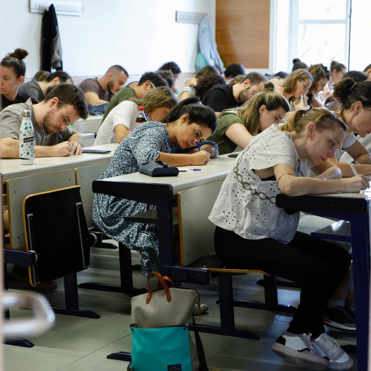 Función Pública prevé que las 35 horas en el Estado entren en vigor a mediados de abril, aunque aún carece de todo el apoyo sindical 