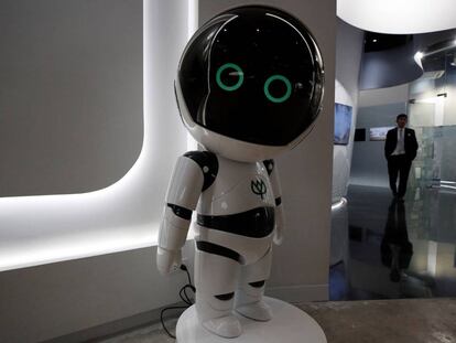 Robot presentado en la feria de innovación digital True Digital Park en Bangkok, Tailandia.