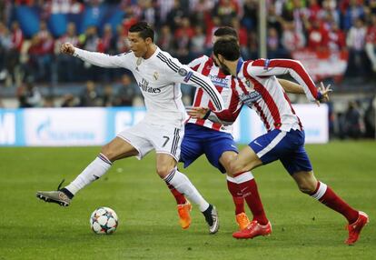 'Bicicleta' de Cristiano ante Arda y Juanfran.