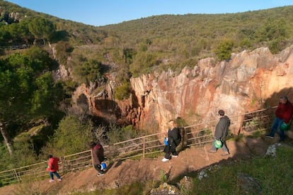 Monumento natural Mina La Jayona en Fuente del Arco (Badajoz).