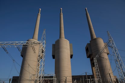 Las Tres Chimeneas de la antigua térmica de Sant Adrià del Besòs.