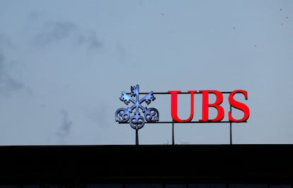 Logo de Credit Suisse en Zúrich, Suiza.