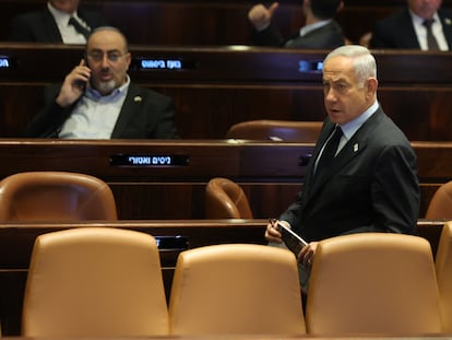 Netanyahu asiste el 22 de marzo a una sesión del parlamento israelí en la que se vota la reforma judicial